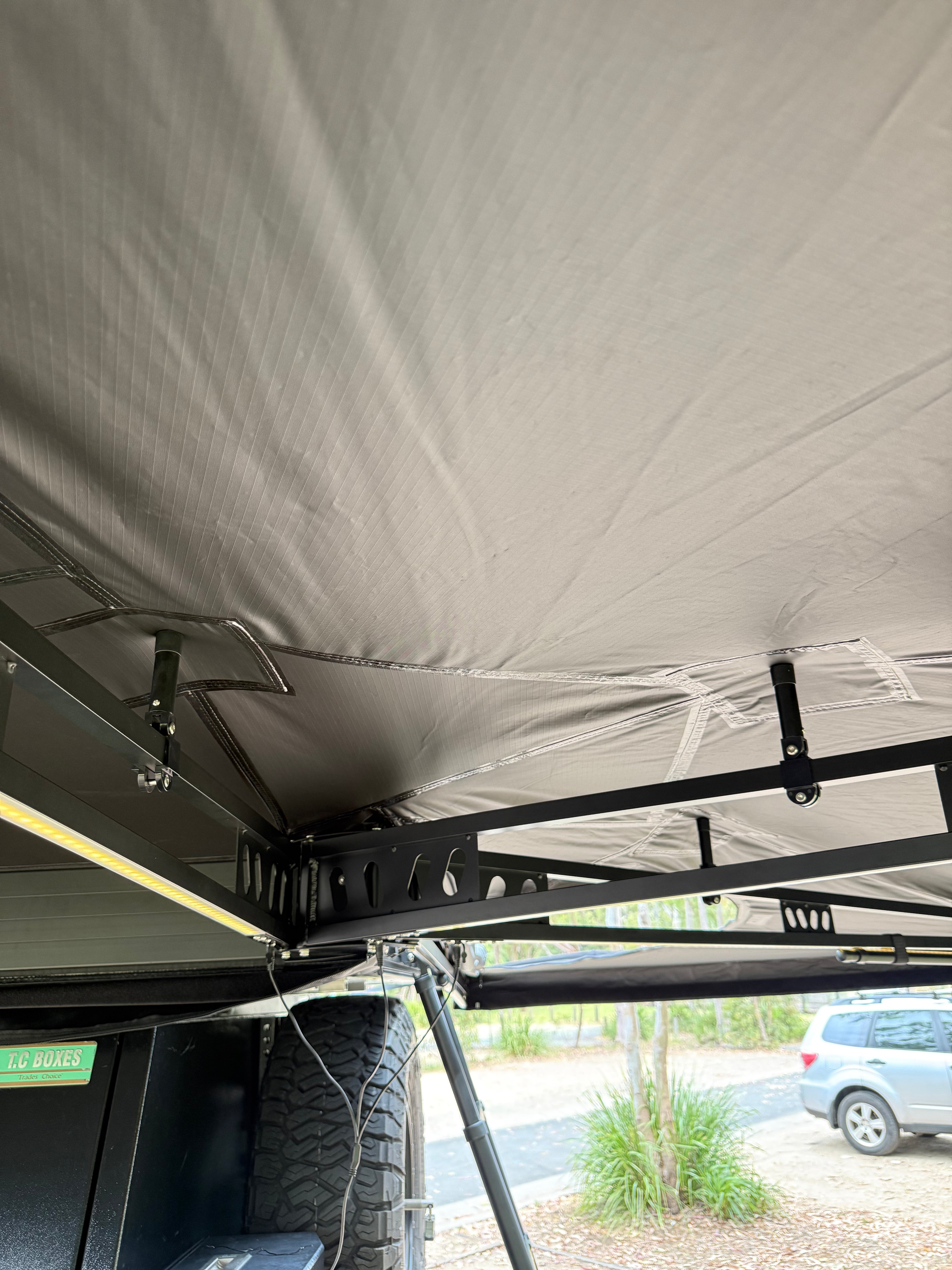 Free Standing 270 XL Degree Awning