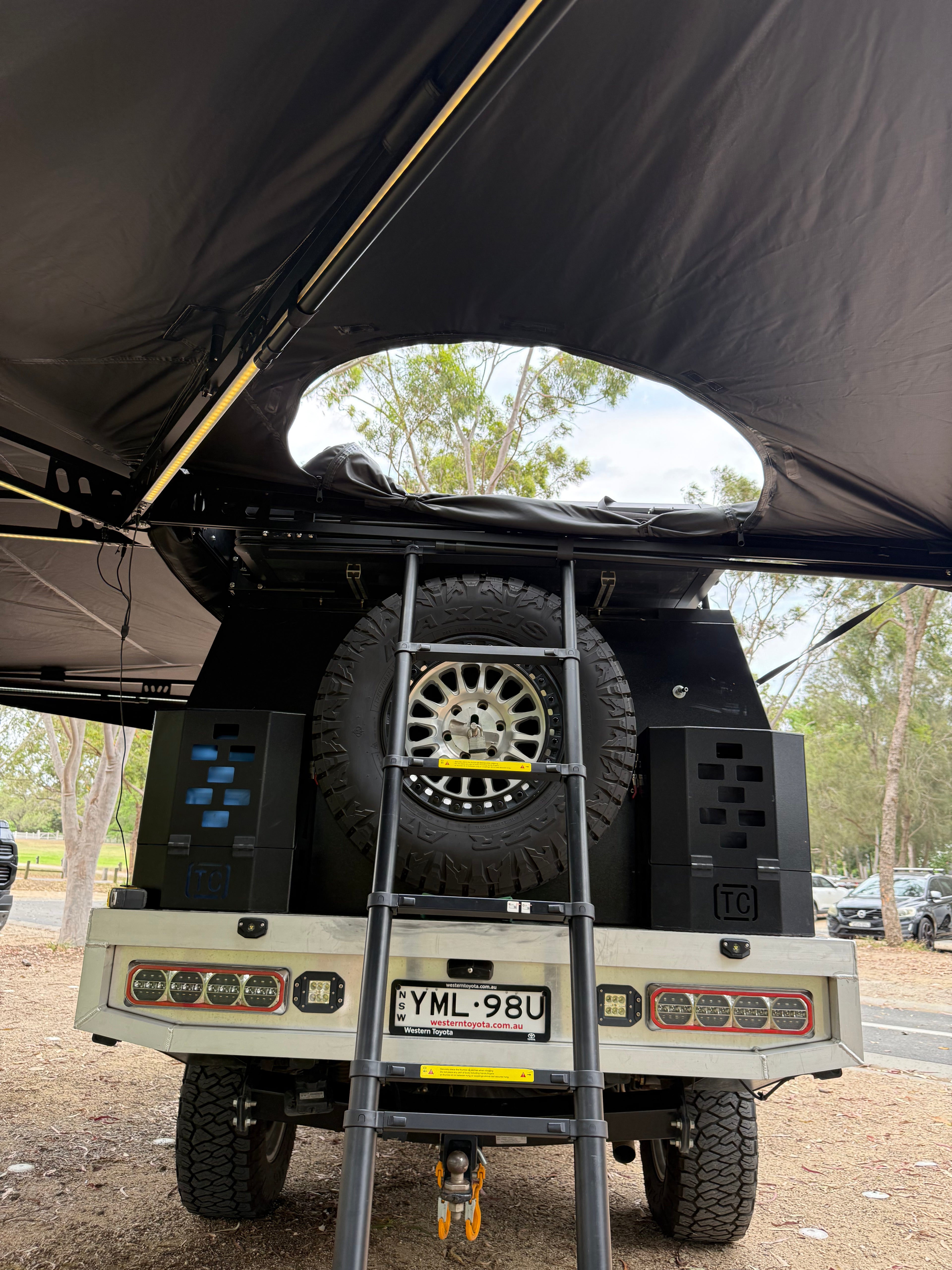 Free Standing 270 XL Degree Awning