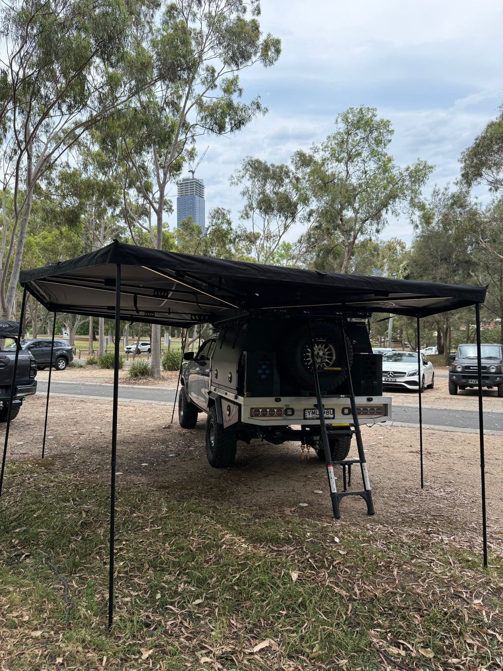 Free Standing 270 XL Degree Awning